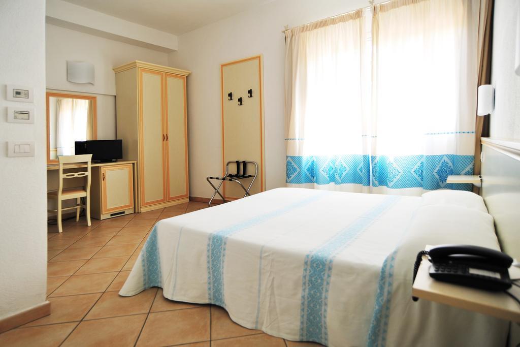 Hotel Stella Marina San Teodoro  Εξωτερικό φωτογραφία